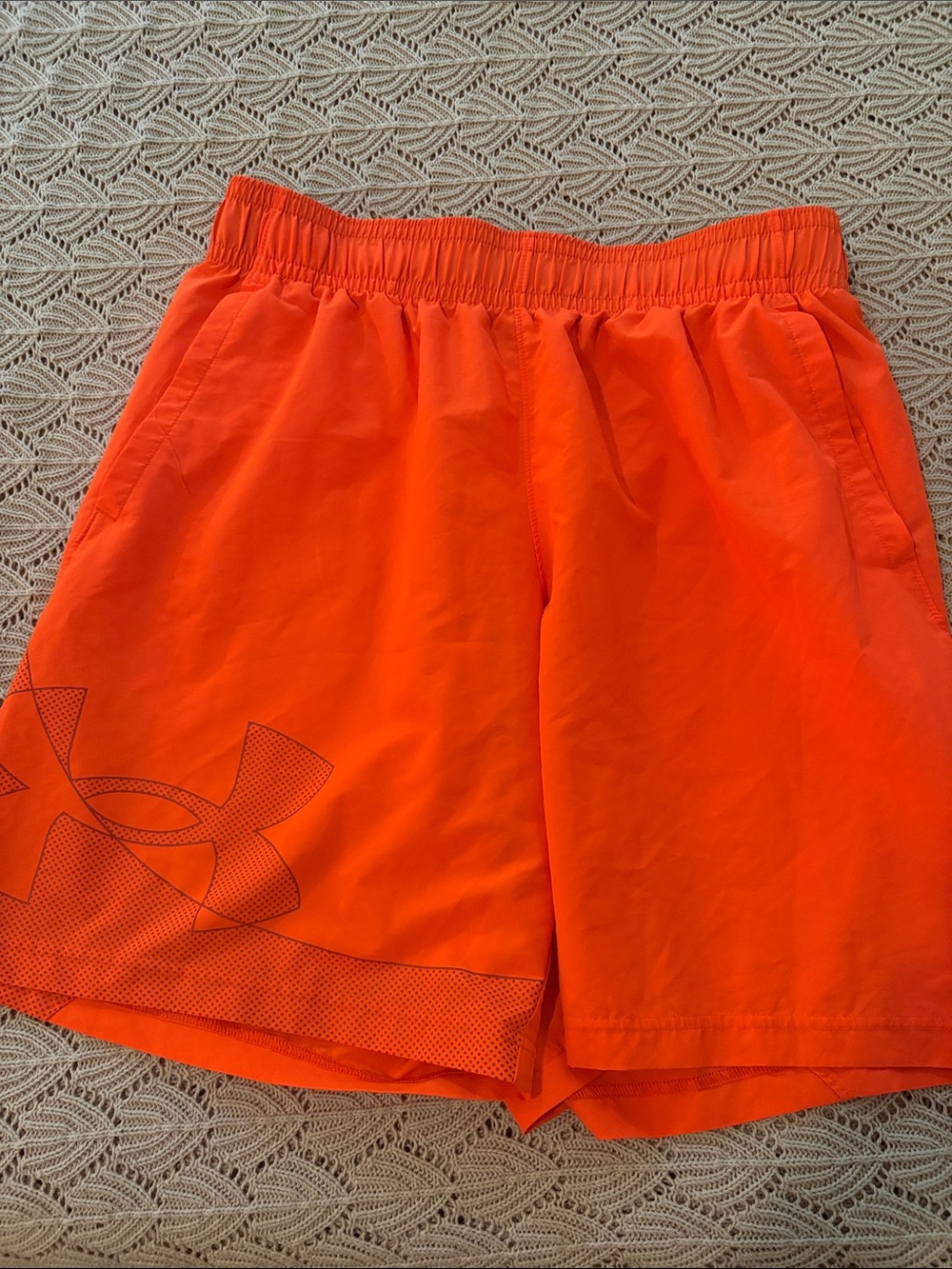 Under Armour Loose gym shorts